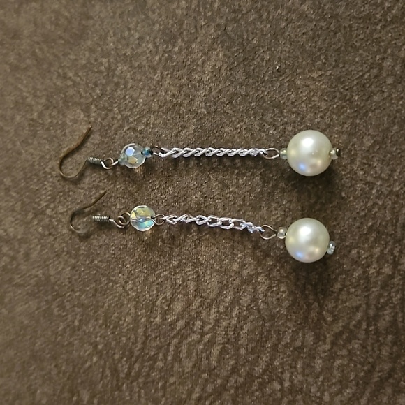 3/$20 HANDMADE Pearlesque Chain Drop Dangle Hook Earrings - Picture 2 of 4